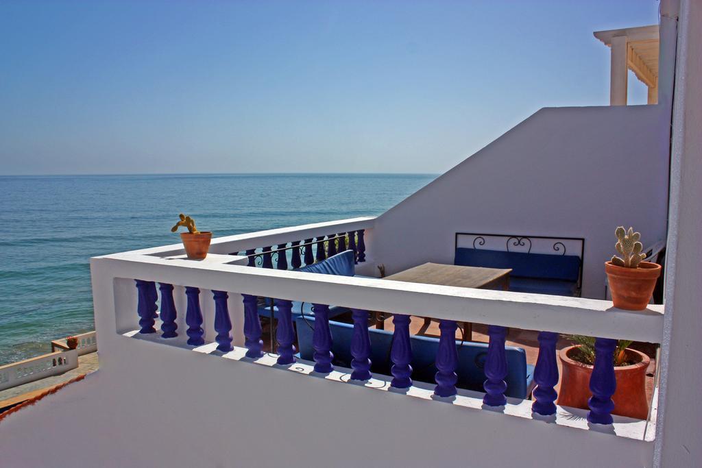 Oceana Surf Camp Hotel ทากาเซาท์ ภายนอก รูปภาพ