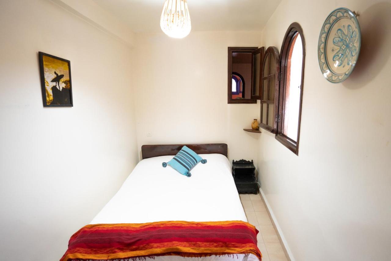 Oceana Surf Camp Hotel ทากาเซาท์ ภายนอก รูปภาพ