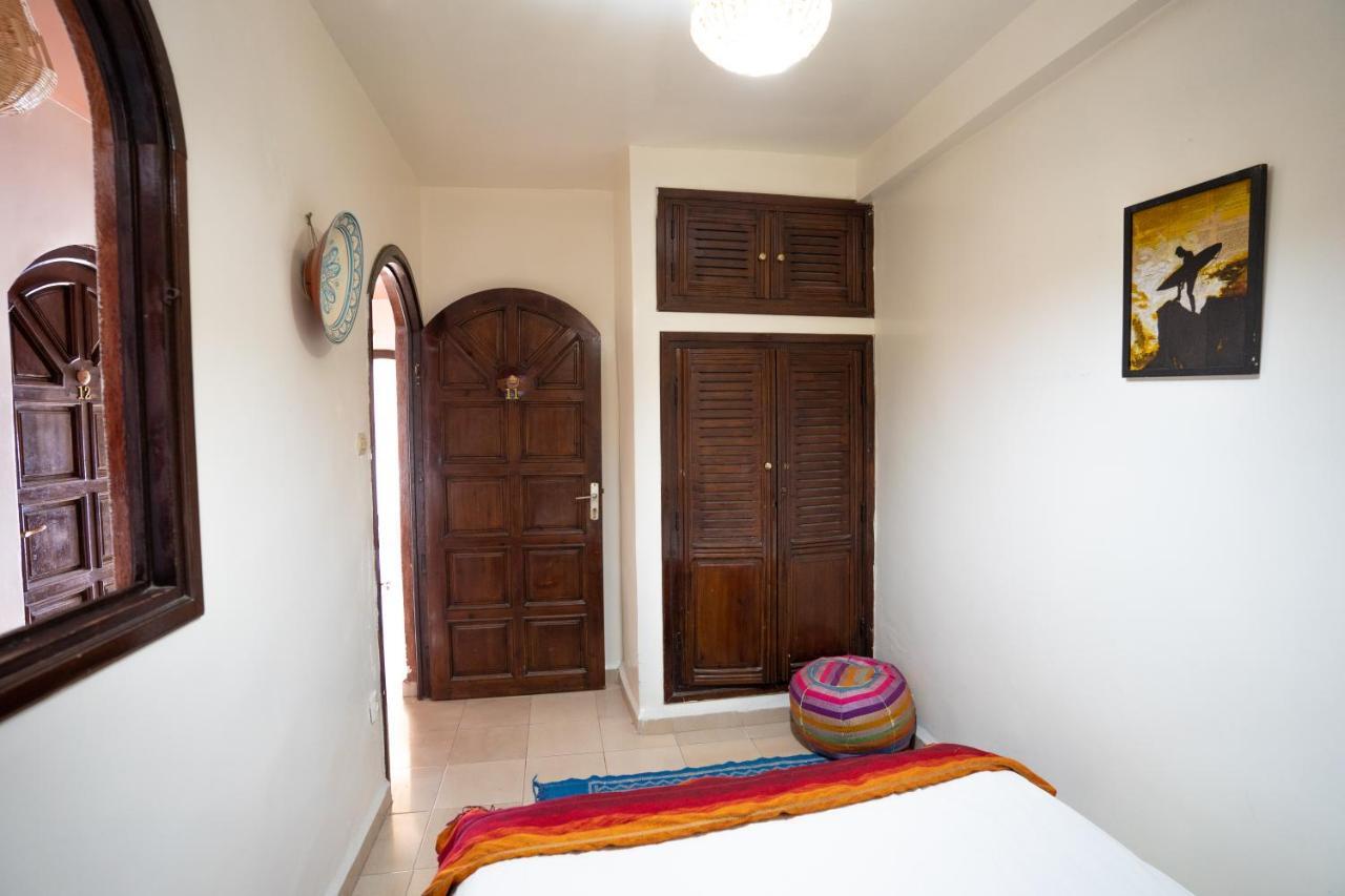 Oceana Surf Camp Hotel ทากาเซาท์ ภายนอก รูปภาพ